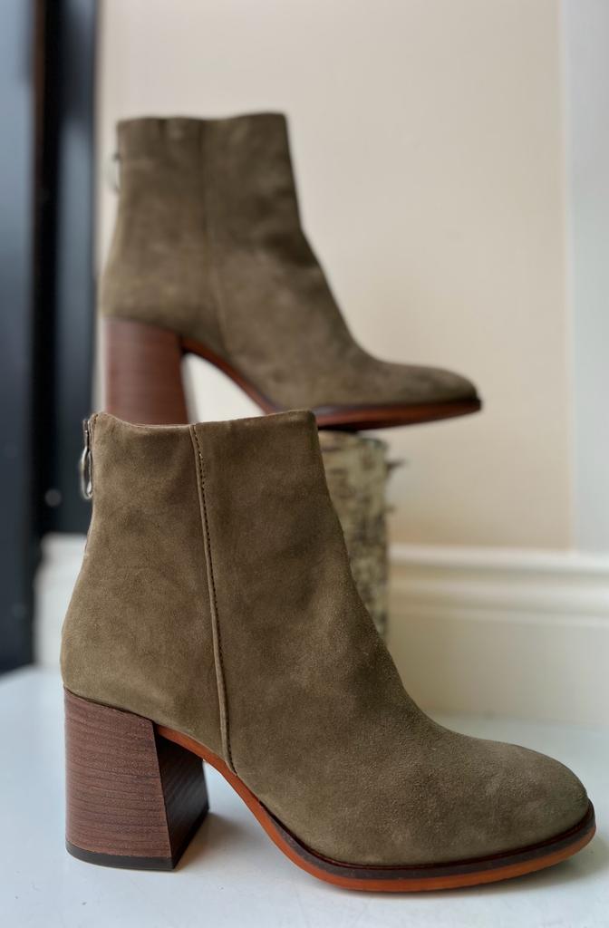 Safari Heeled Boot
